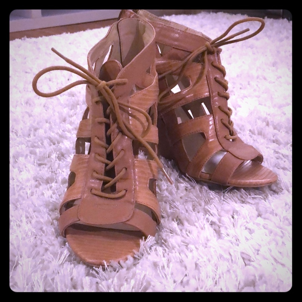Tan sandal wedges
